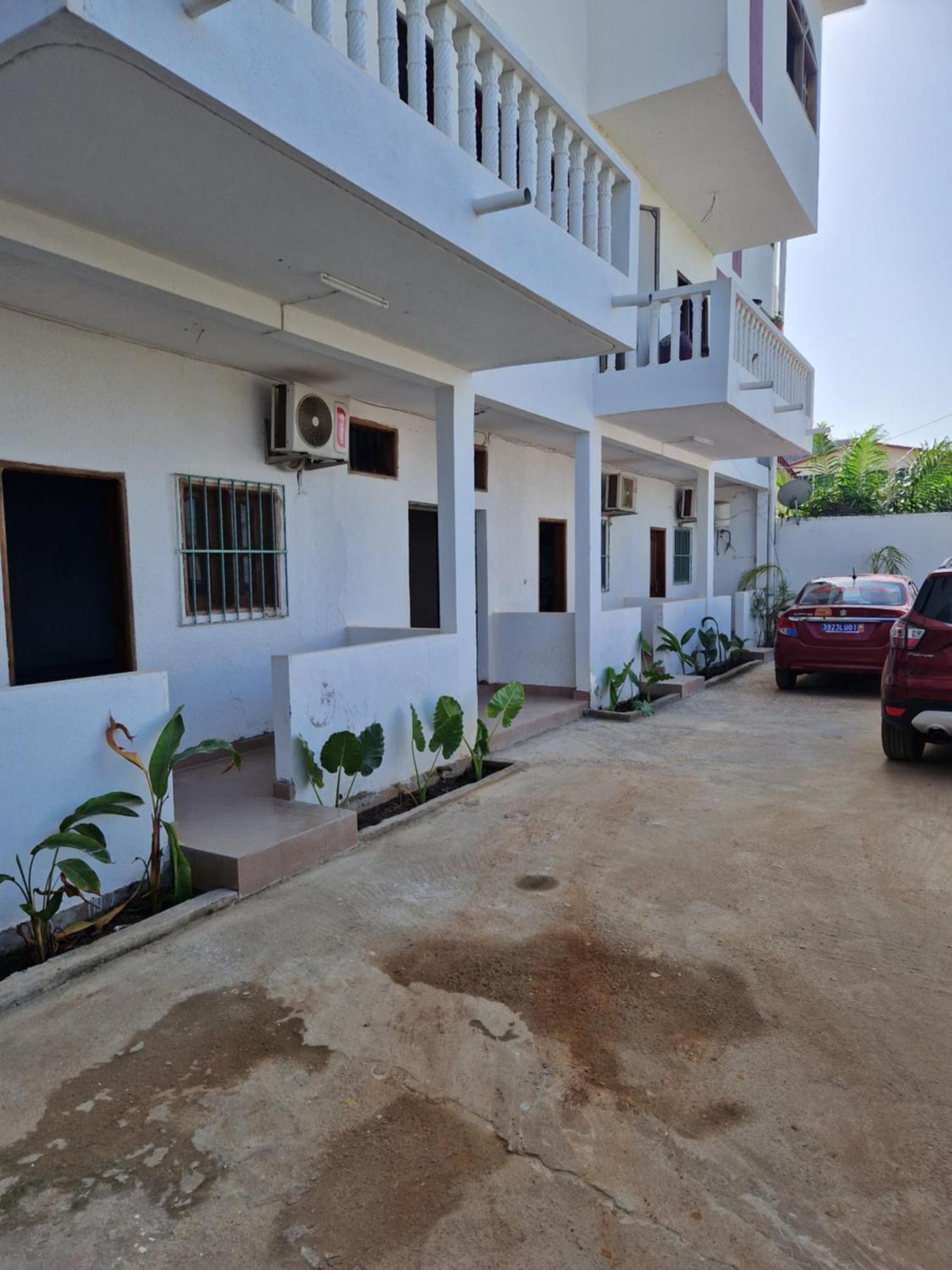 Hotel Madou Grand Bassam Extérieur photo