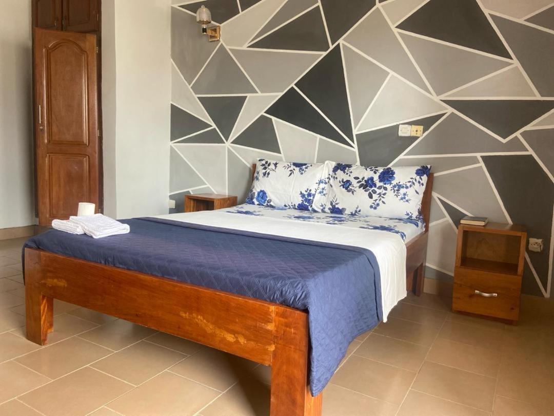 Hotel Madou Grand Bassam Extérieur photo